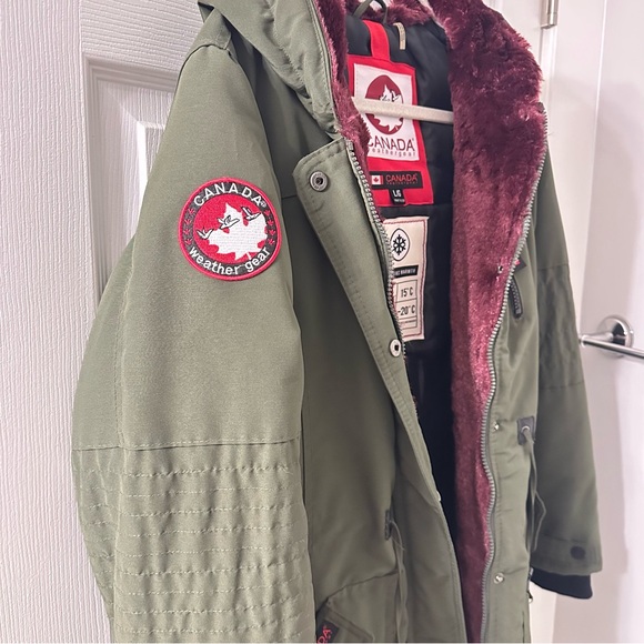 Canada Weathergear Green Hooded Parka Coat Faux Fur Lining Womens size Large - Picture 7 of 7